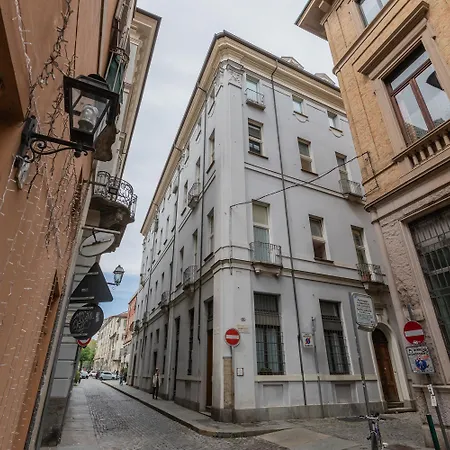 Il Colibri By Wonderful Italy * Turin